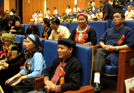 ບັນຫາຊົນເຜົ່າ ແລະ ສາມັກຄີບັນດາເຜົ່າມີທີ່ຕັ້ງຍຸດທະສາດ